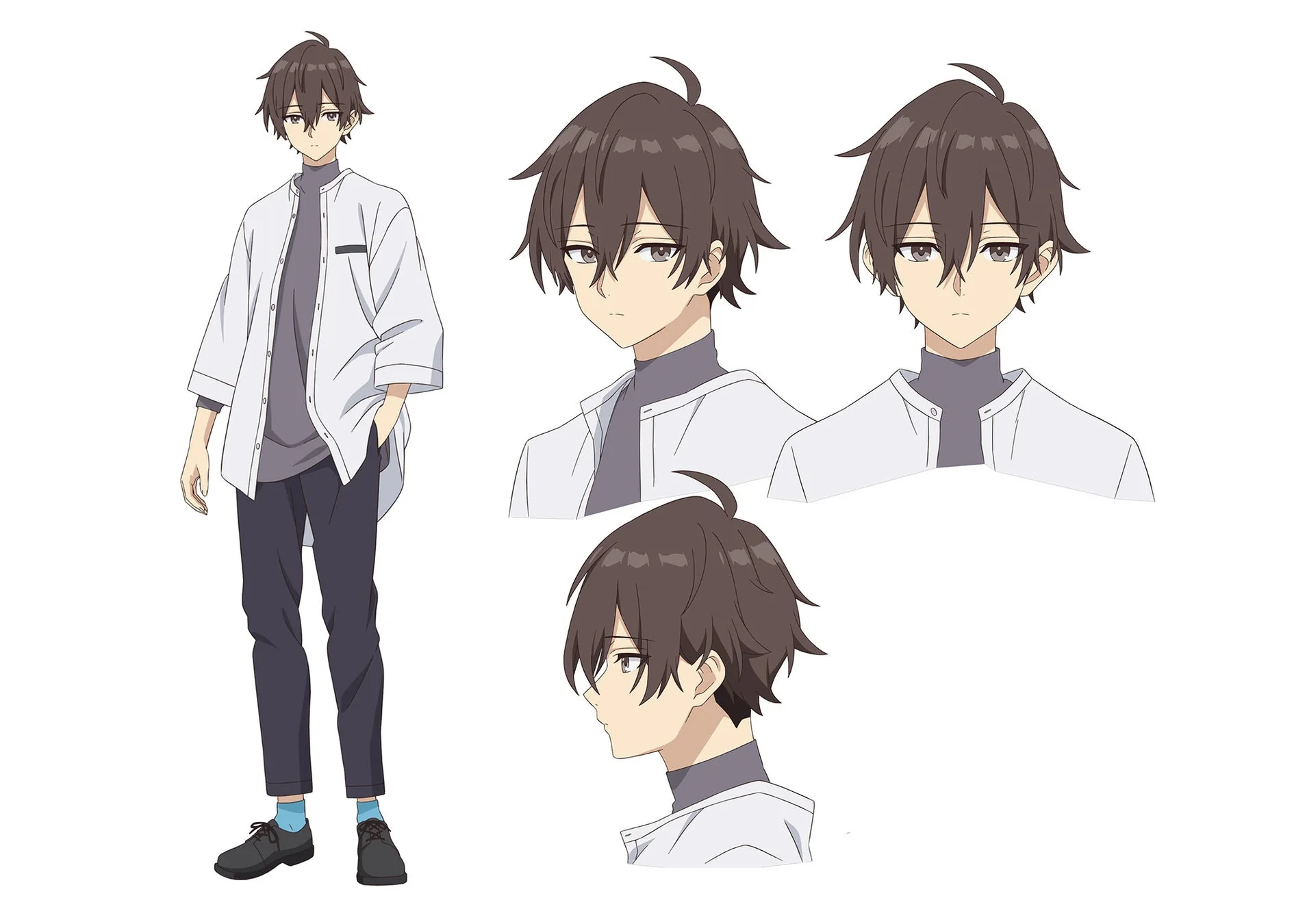 茶髪の若い男性アニメキャラクターの全身立ち絵と、正面・横向きの表情が描かれたデザイン画です。カジュアルな私服を着用しています。