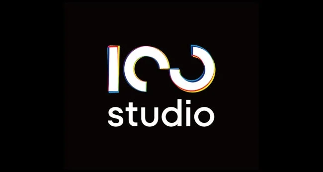 黒い背景に「ICO studio」と書かれたロゴマークの画像です。「ICO」の部分は白く、赤、青、黄色のグリッチエフェクトがかかっており、その下に白い文字で「studio」と表示されています。